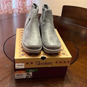 Skechers Light Gray Casual Boots